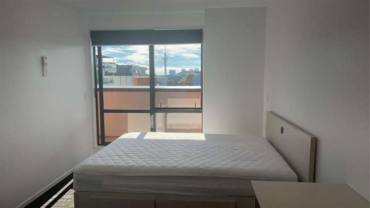 407/3 Basque Road_0