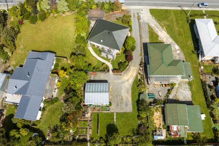 169 Waikawa Road Picton_26