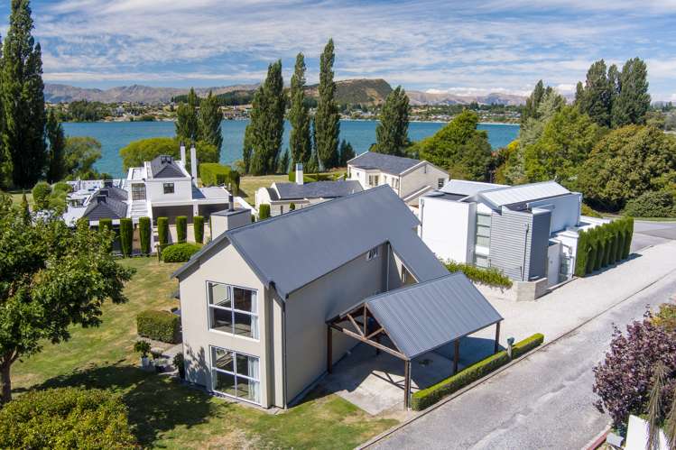 21 Morrows Mead Wanaka_23