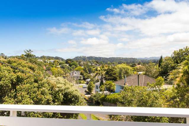 16 Derwent Crescent Titirangi_1