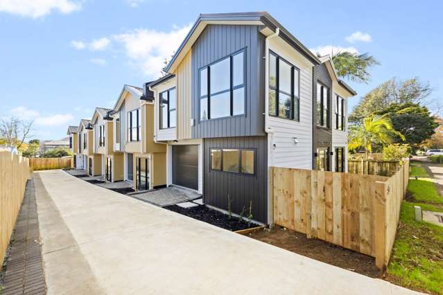 1-5/543 Massey Road Mangere_1