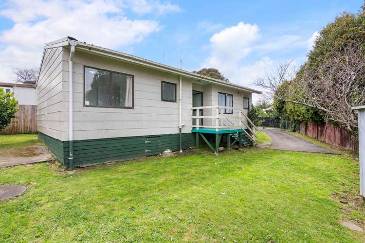 2/32 Maplesden Drive_0