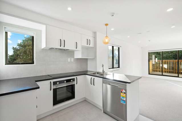 29/18 Hewlett Road Massey_2