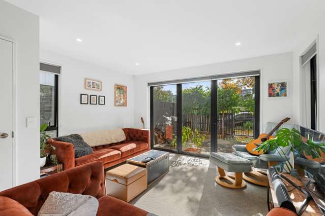 2/312 Worcester Street Linwood_2