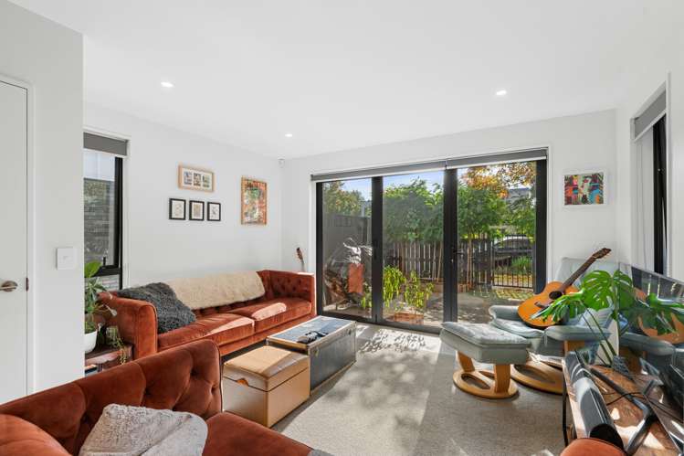 2/312 Worcester Street_2