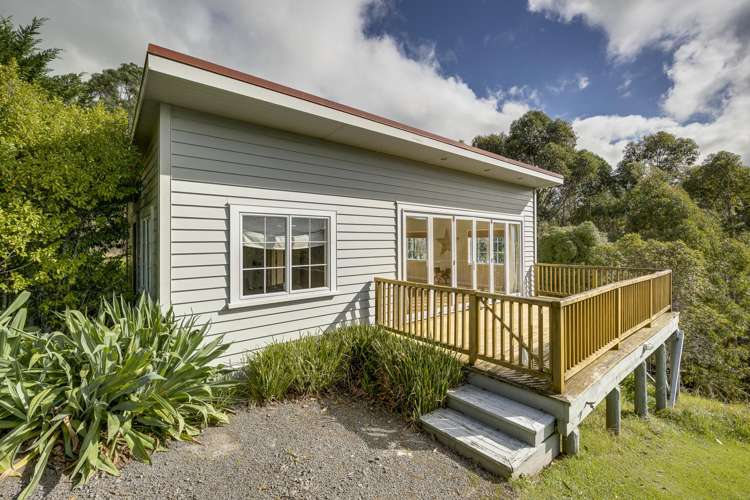 'Cape South' - 55 Waipuka Road Waimarama_39
