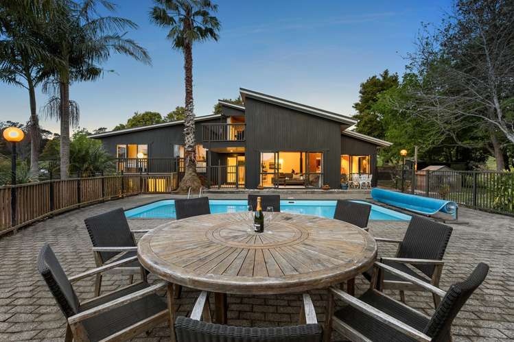 197 Forest Hill Road Waiatarua_6