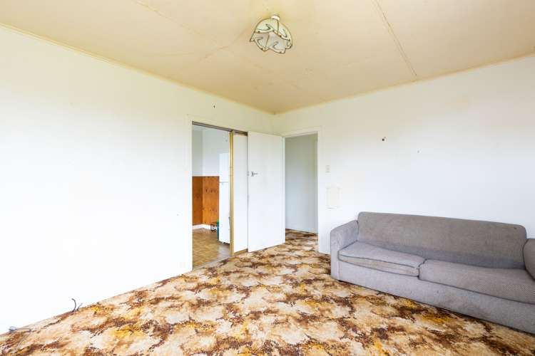 30 Leslie Street Waitara_5