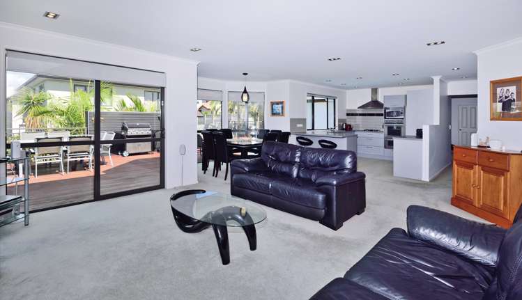 99 Alec Craig Way Gulf Harbour_5