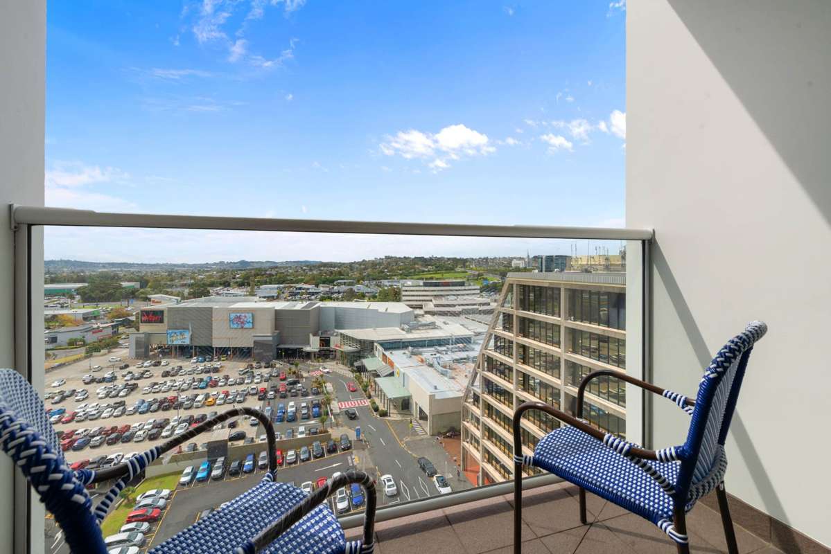 1208/17 Amersham Way_0