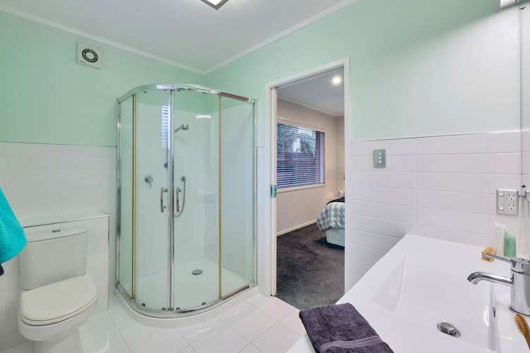 10 Matuhi Rise Henderson_14