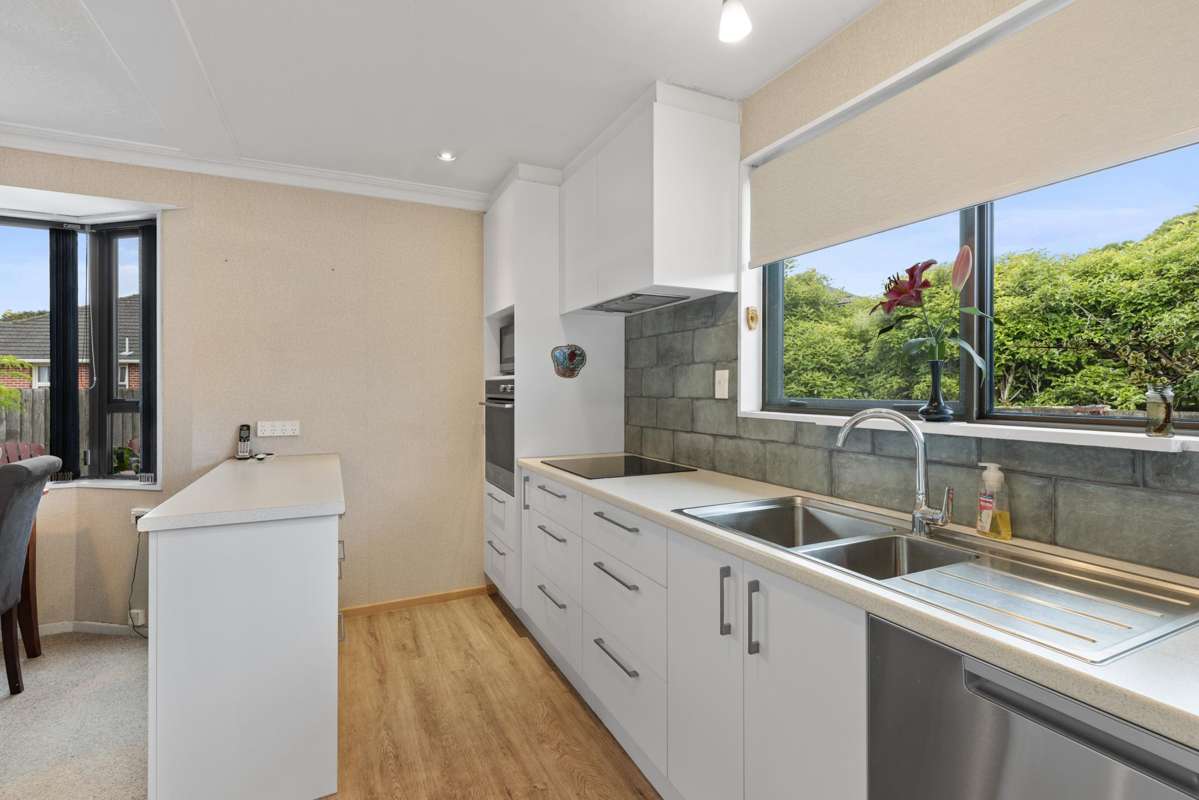 2/16 Camrose Place_1