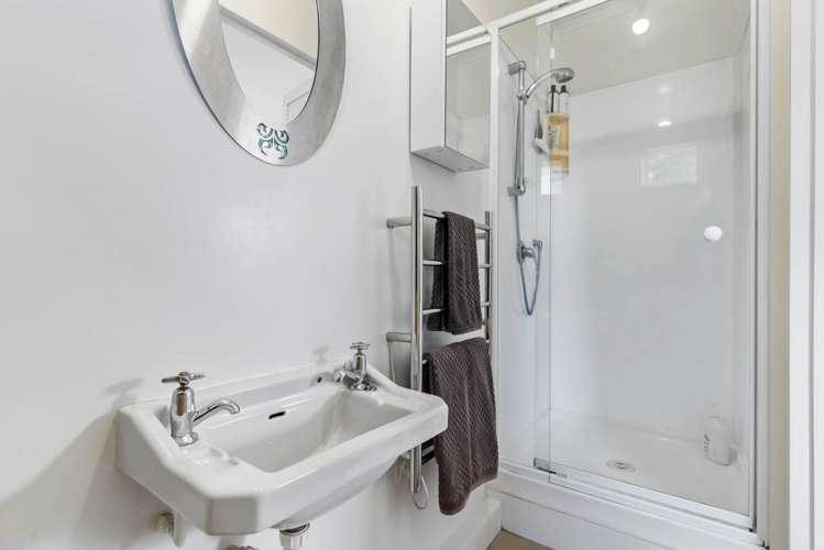 2/98 Park Rise Campbells Bay_32