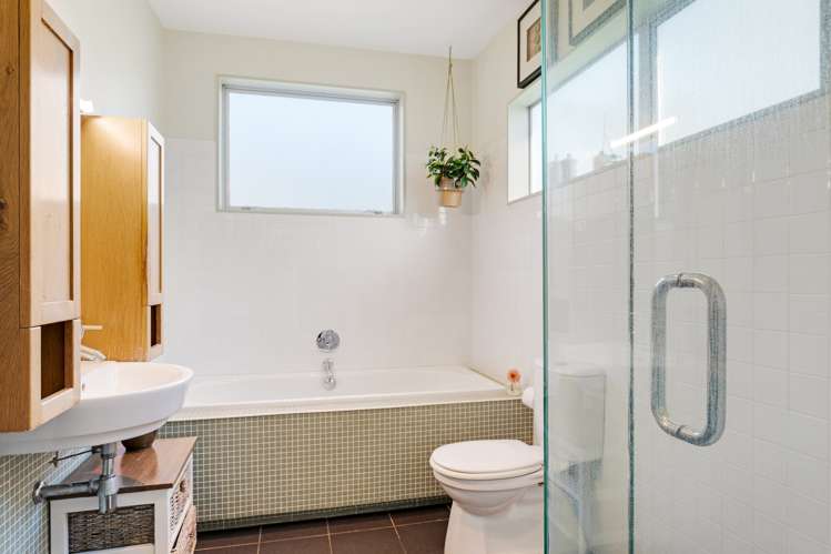 2 Berridge Road Muriwai_22