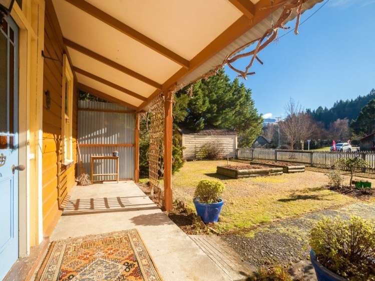 1157 Garston Athol Highway Lumsden Surrounds_8