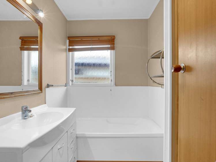 1 Hazelwood Avenue Dinsdale_13