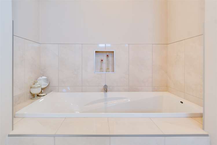 3 Kapiti Drive Poraiti_12