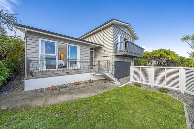 110 Dowse Drive Maungaraki_1