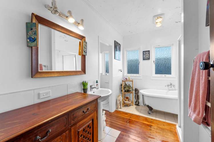 1620 East Coast Road Whakatiwai_18