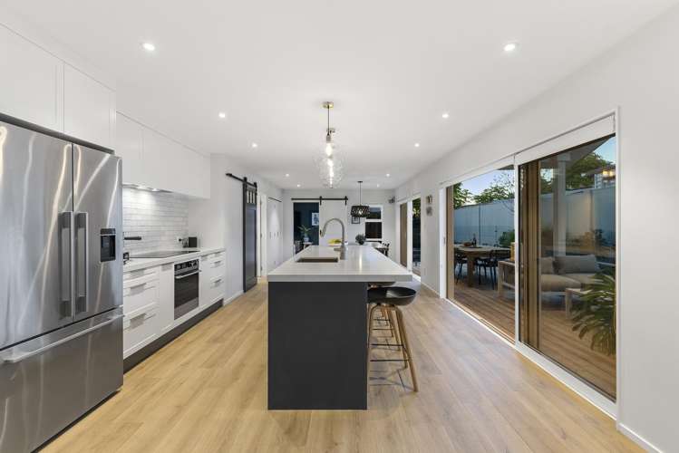 20a Rewarewa Road Te Atatu Peninsula_3