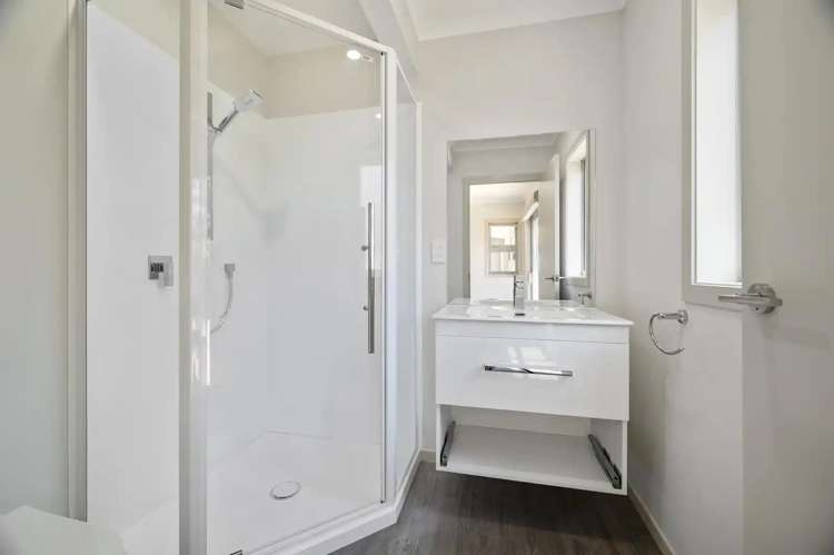 B/15 Noni Street 11211_7