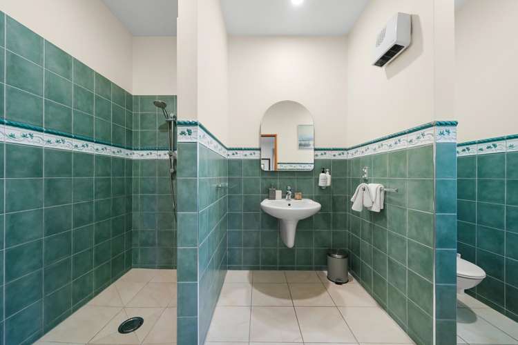 14 Regents Park Drive Casebrook_25