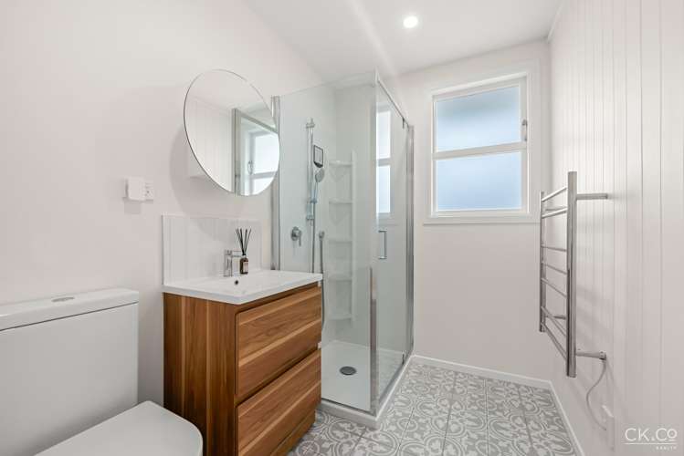 1/1 Saulbrey Grove Woburn_12