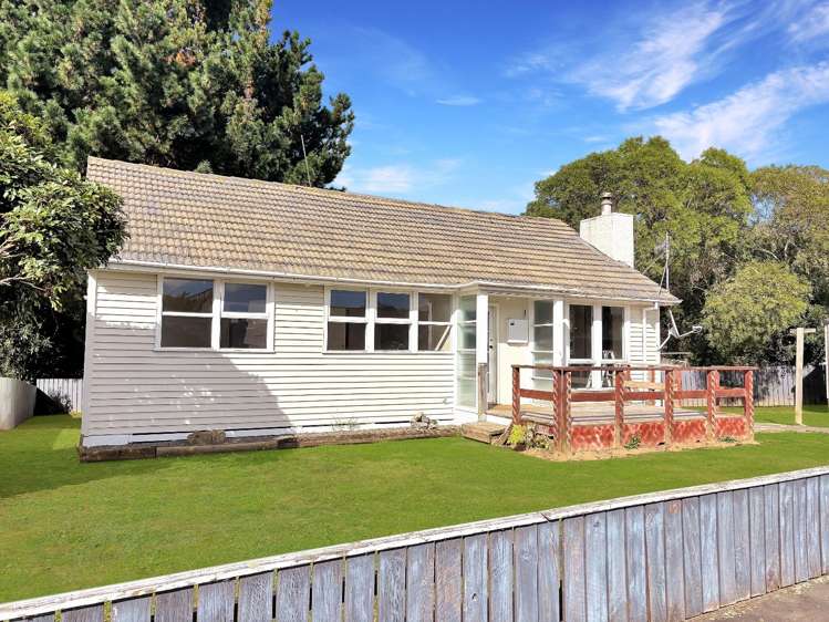 1 Hartgill Crescent (On the market) 1192_0