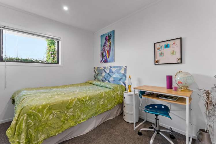 39 Sherwood Avenue Te Atatu South_16