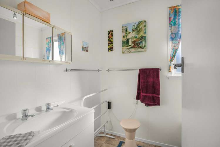 7 Mitimiti Grove Wainuiomata_11