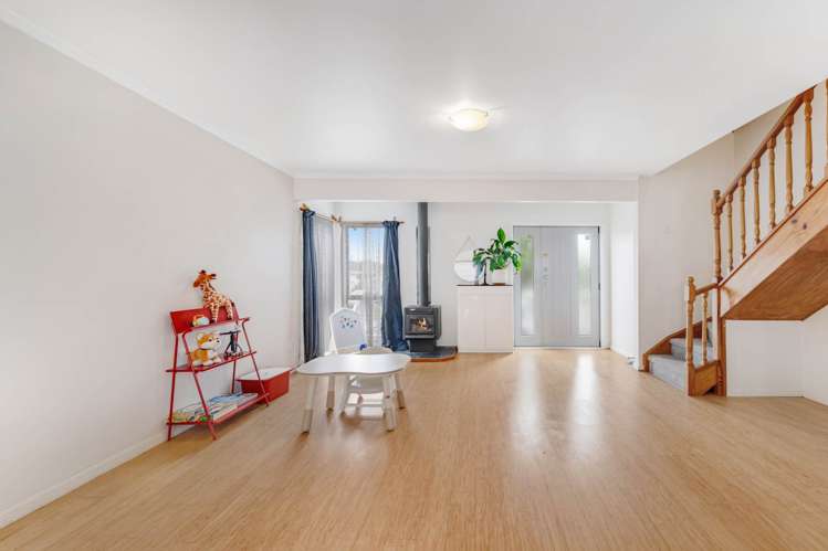 56 Fitzherbert Avenue West Harbour_3