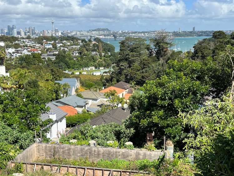 88 Onewa Road Northcote Point_9