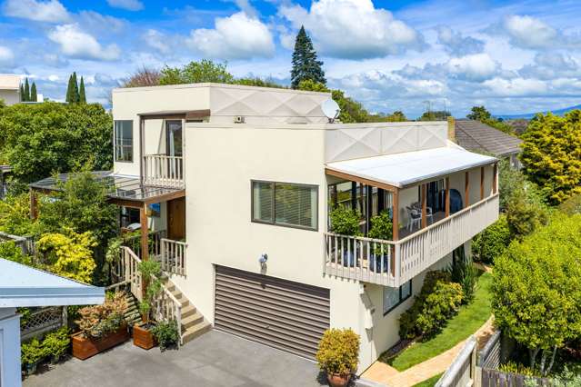 Lakeside Living with Space and Style