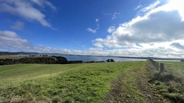 Spectacular Harbour Lifestyle