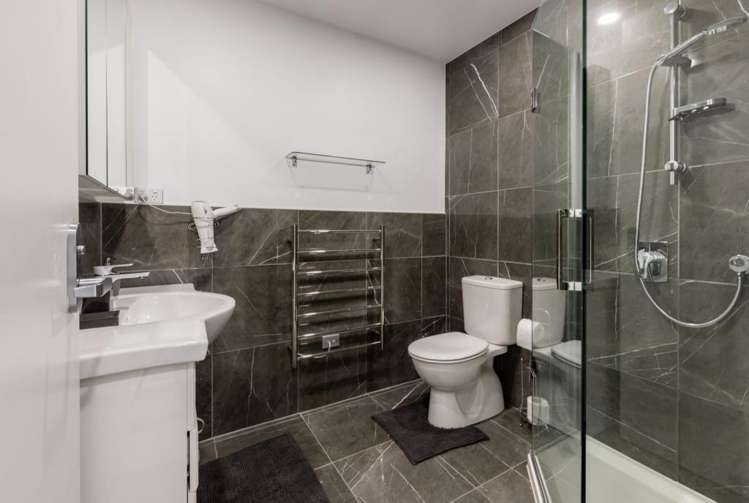 705/30 Beach Road Auckland Central_9