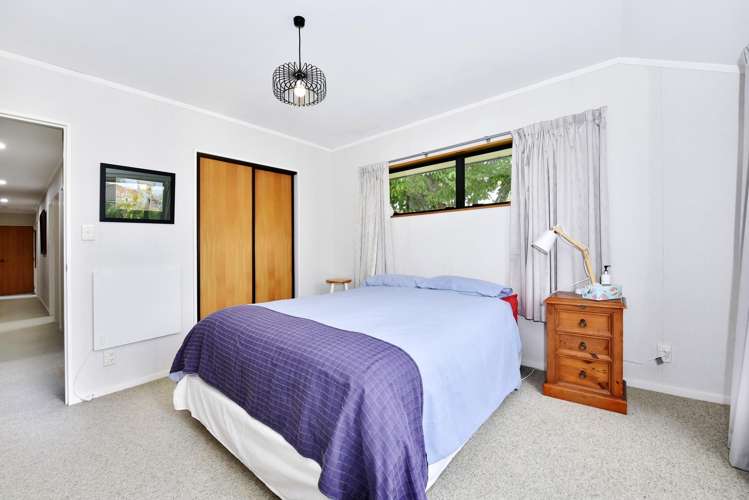 21 Malthouse Crescent Brightwater_12