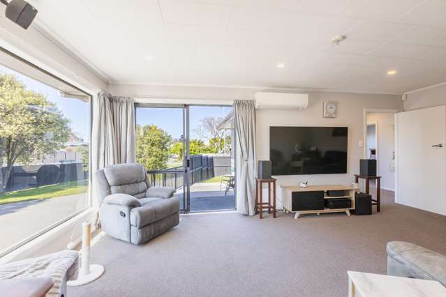 6 Wynyard Crescent Tamatea_4