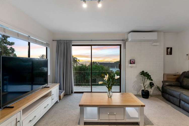 9 Sispara Place Beach Haven_20