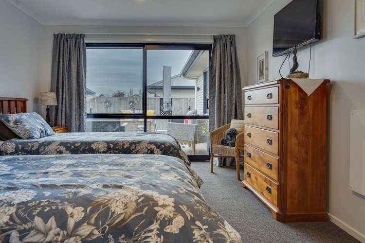 16 Nanchang Road Burleigh_21