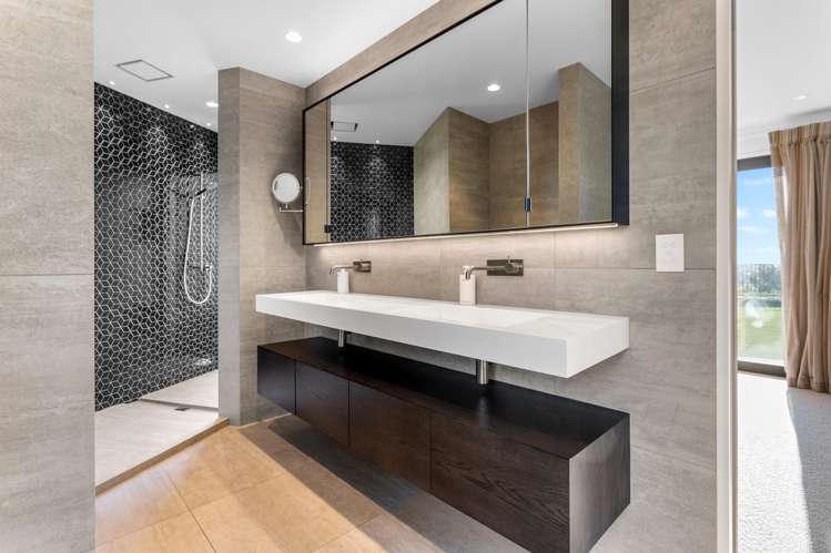 3 Inverness Lane Redcliffs_12