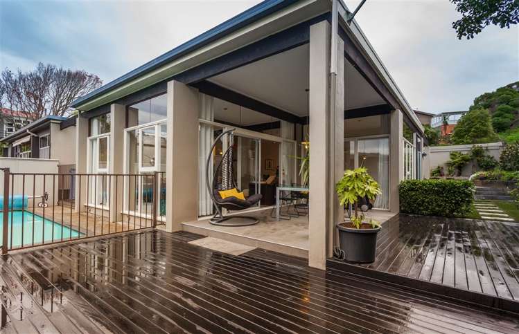 2/5 Whareora Terrace Cashmere_1