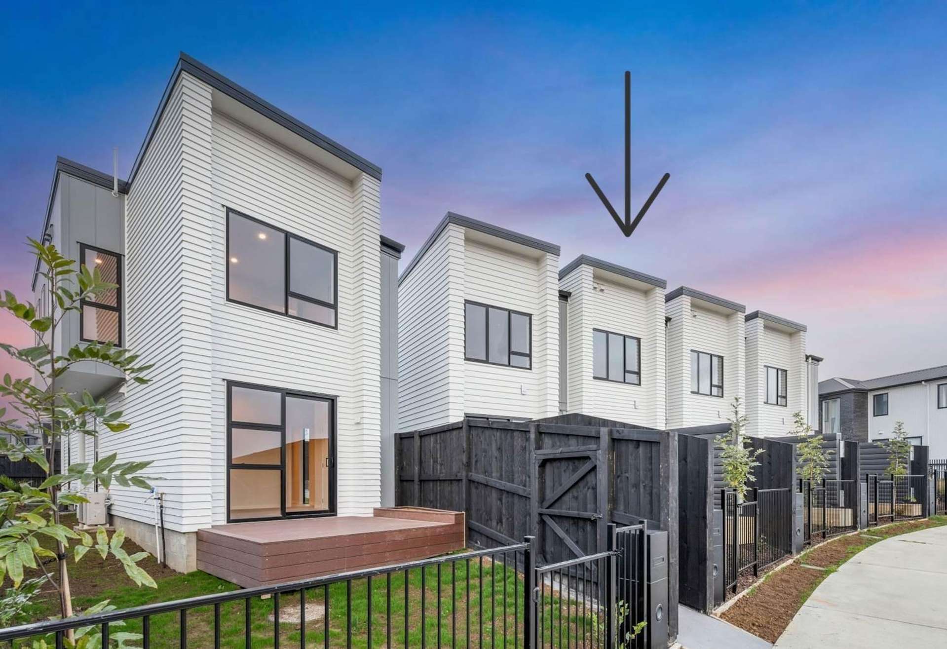 3/9 Bronzewater Drive Silverdale_0