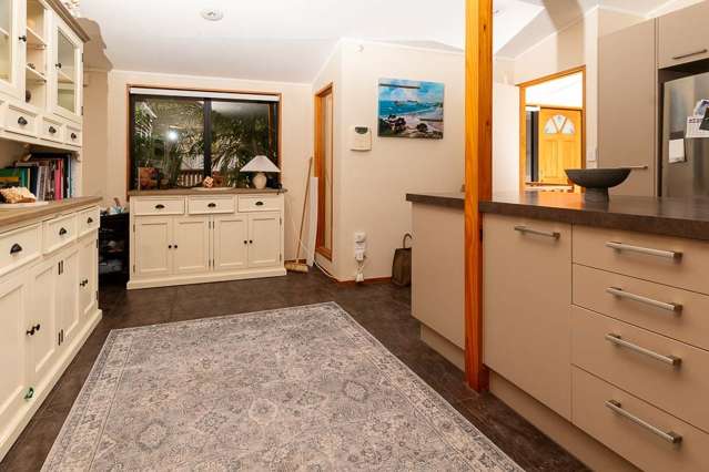 33A Island Bay Road 1603_4