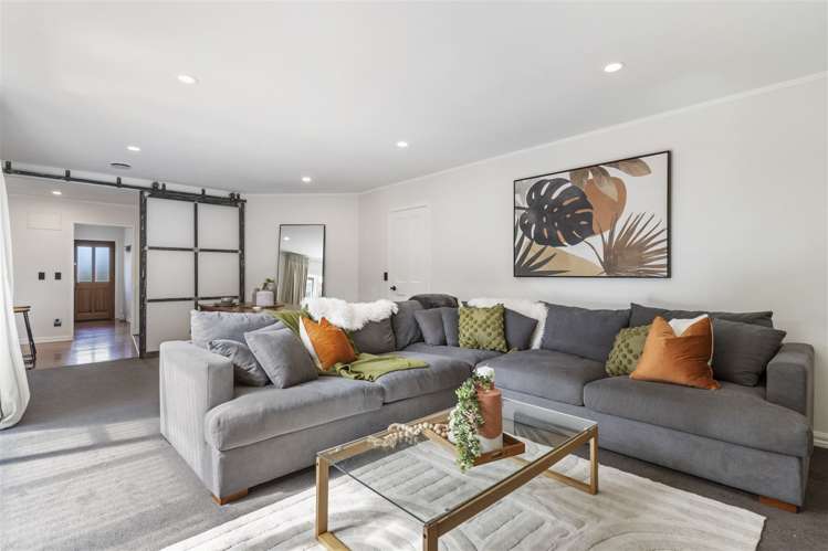 7 Woodhams Street Beach Haven_3