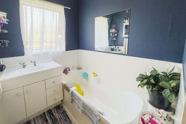 14 Palgrave Avenue Flaxmere_12