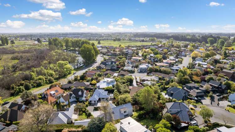 84 Lake Terrace Road Burwood_23