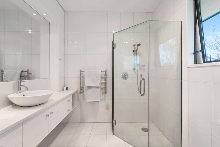 62 Davis Road Lincoln_11