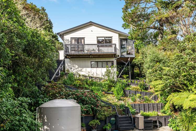 141 Attwood Road Paremoremo_23