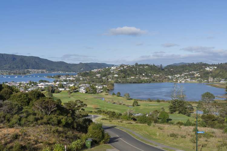 18 Azimuth Road Tairua_9