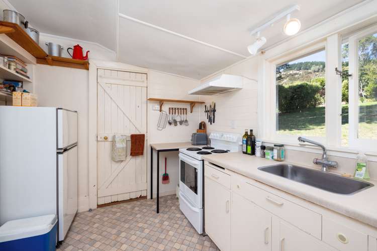 426 Marine Drive Charteris Bay_9